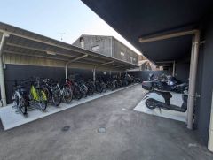 共用部。駐輪場有り＾＾西鉄バス「別府」停まで徒歩3分＾＾