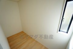 同仕様写真。ウォークインクローゼット付き＾＾荷物もすっきり片付けられ、ゆとりのある暮らしが出来ます＾＾