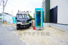 カースペース2台分確保。 ご夫婦で1台ずつ所有出来ます＾＾