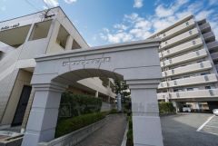 コンビニ・ドラッグストアまで徒歩7分＾＾