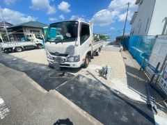 駐車スペースはゆとりある2台分を確保。マイカー用に、お客さま用に、余裕を持ってご利用いただけます^^