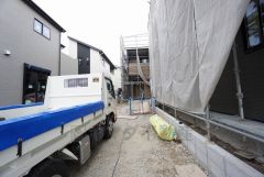 カースペースは2台付きです。 ご夫婦で1台ずつ所有できます。