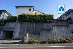 西鉄バス「南山手四角」停まで徒歩2分＾＾通勤通学に便利です＾＾平野中学校まで徒歩7分＾＾