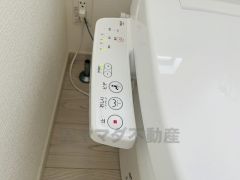 閑静な住宅街。静かで快適な生活を送れます＾＾イオン福岡東ショッピングセンターまで車約9分。（2.6ｋｍ）