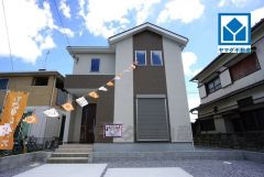 敷地面積50坪。新飯塚駅まで徒歩7分バス西鉄飯塚営業所停から乗車5分＾＾