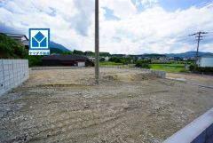 敷地面積広々71坪。西鉄バス山ノ下停徒歩3分。お庭付き＾＾