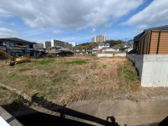 コンビニ徒歩6分。スーパー徒歩16分。西鉄バス「篠栗北」停徒歩4分＾＾