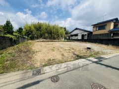 カースペースは並列4台。 ご夫婦で1台ずつとご友人や急な来客があっても安心です＾＾ イオン福岡まで車で約11分（3.4ｋｍ）