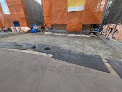 イオン穂波ショッピングセンターまで車で約4分（1.2ｋｍ）ゆめタウン飯塚まで車で約6分（1.9ｋｍ）お買い物に便利です＾＾