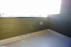 お洗濯物を干すスペースとしても十分な広さがあります。  お天気の良い日はお洗濯物がよく乾きそうな日当たり良好のバルコニーです＾＾