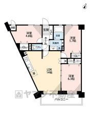 リビングと隣接する洋室を一体利用すると20帖以上の大空間です＾＾ 2025年11月リフォーム完了予定。