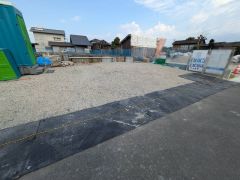 駐車スペースはゆとりある4台分を確保。マイカー用に、お客さま用に、余裕を持ってご利用いただけます^^