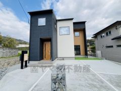 西鉄・JRの2沿線利用できます＾＾並列駐車2台・オール電化＾＾コンビニまで徒歩10分＾＾