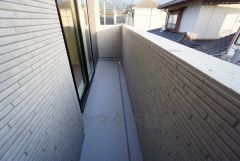 2ヵ所にバルコニーがあり日当り風通し良好です＾＾