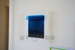 防犯性、セキュリティ対策に安心できるテレビモニター付きインターフォンです。セールスマン対策にもなり安心できます。