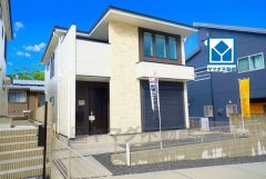 スーパー・コンビニまで徒歩5分圏内＾＾周辺環境充実。西鉄バス高雄中央公園徒歩1分＾＾