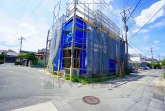 角地のため、日当たり・通風良好。明るく快適な住環境です。 道路に面する面が多く、採光や通風に優れた快適な暮らしを実現。