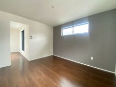 住む人のこだわりを活かす洋室＾＾日当たりがよく、寝室としての利用もおすすめ。広めのクローゼットもあり荷物もすっきり片付けれ、ゆとりのある暮らしが出来ます＾＾