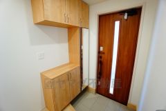 同仕様写真。ご家族の靴をスッキリと片付けられるシューズボックス付きの玄関です＾＾スッキリと片付いた玄関は気持ちがいいです。