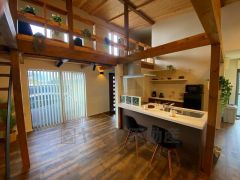 家族が集まる開放的なリビング。約18.5帖の大空間で毎日のお食事が楽しみです＾＾思い思いの時間を過ごしたり、家族みんなで食事をしたり、素敵な団らんの場になりますね。