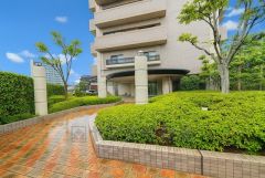 清掃のいき届いたエントランス。