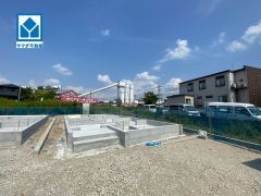 2号棟。水城小学校まで徒歩約8分（約550ｍ）。お気に入りの家具とインテリアでステキな部屋を作りましょう。