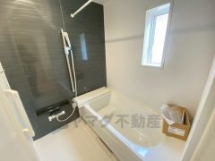 半身浴ができるベンチスペースがあり、節水にも効果を発揮します。