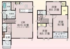 洗面室横に室内物干しとして使えそうなランドリースペースあり＾＾棚を設置して衣類収納としても＾＾主寝室にはWIC付き＾＾各居室2面採光確保＾＾
