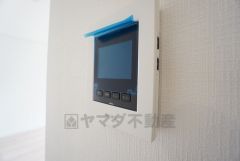 防犯性、セキュリティ対策に安心できるテレビモニター付きインターフォンです。セールスマン対策にもなり安心できます。