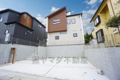 西鉄・JRの2沿線利用可能。西鉄バス停徒歩4分＾＾