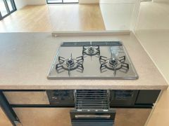 3口コンロなので、効率よくお料理が楽しめます。毎日のお料理も楽しくなりますね＾＾