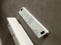温水洗浄機付トイレです。節水機能もあるので、安心して使えますね。もちろん、1階2階の2ヶ所にトイレがあるので、忙しい朝にもゆとりができますね。