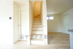 リビング階段になっているので、家族と顔を合わせる機会が増え、ご家族との距離がグッと縮まります。