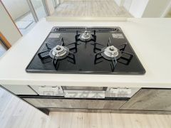 3口コンロなので、効率よくお料理が楽しめます。毎日のお料理も楽しくなりますね＾＾