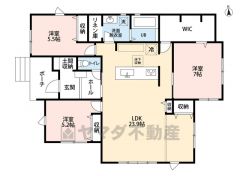 約24帖の広々LDKが魅力の平屋住宅。3つの洋室に加え、土間収納やウォークインクローゼットなど収納も充実しています。