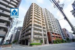 大野城駅徒歩2分、都心へのアクセス良好。スーパーやコンビニなども近く周辺環境充実。 快適でゆとりのある生活空間で新生活を始めましょう^^