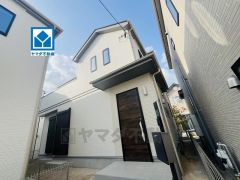 西鉄天神大牟田線「西鉄二日市」駅まで徒歩9分。リビング階段でご家族との距離がグッと縮まります＾＾