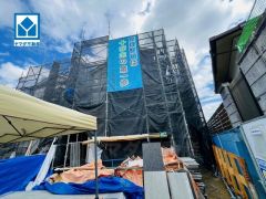 スーパー徒歩9分。コンビニ徒歩12分。西鉄バス日枝停まで徒歩9分。並列2台。