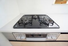 3口コンロなので、効率よくお料理が楽しめます。毎日のお料理も楽しくなりますね＾＾