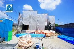 西鉄バス「西鉄工場」停まで徒歩3分。コンビニまで徒歩5分。イオン穂波ショッピングセンターまで車で約8分（2.3ｋｍ）