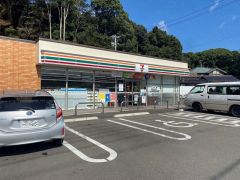 セブンイレブン　宇美明神坂店