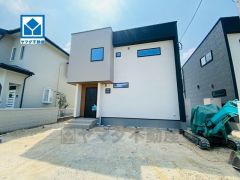 オール電化。敷地面積51坪＾＾2F洋室4部屋＾＾リビング階段＾＾西鉄バス「大城二丁目第一」停まで徒歩5分＾＾コンビニまで徒歩6分。イオン乙金ショッピングセンターまで徒歩12分。車で4分（1.1ｋｍ） 