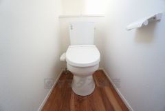 節水・静音設計でエネルギーを効率よく使用し省エネ。汚れをガードする構造でサッと一拭き、お手入れが簡単。手洗い