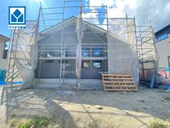 ＪＲ筑豊本線「天道」駅徒歩8分。西鉄バス「楽市公園」停徒歩2分＾＾