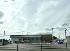 ファミリーマート　ささぐりーん