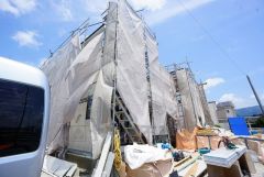 須恵ICまで車で約5分（1.4ｋｍ）遠出のお出かけに便利。快適でゆとりのある生活空間で新生活を始めましょう^^