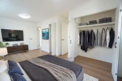 家具インテリアはCGイメージ画像です。一部屋で利用することも、お子様が大きくなれば二部屋として用途によって可動間仕切りの出来る洋室です＾＾