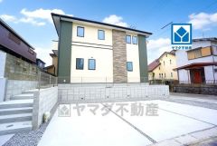 西鉄バス南山手入口徒歩3分。並列駐車3台＾＾イオン大野城ショッピングセンターまで車で約17分（5.3ｋｍ）