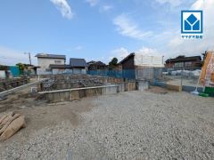 ＪＲ筑豊本線「桂川」駅自転車で約11分（1.7ｋｍ）西鉄バス「土居四角」停徒歩2分。通勤や通学に便利＾＾
