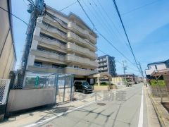 ペット飼育可能。（細則あり） 2025年5月リフォーム完了予定。 最新の設備で気持ちの良い新生活を送りませんか。お気に入りの家具とインテリアで素敵な部屋を作りましょう＾＾